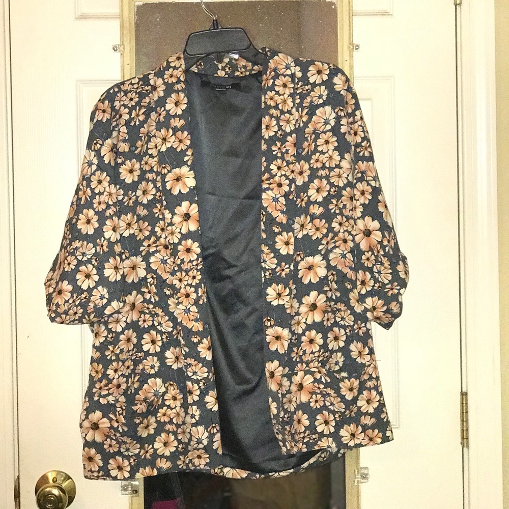 FOREVER21 half sleeve blazer